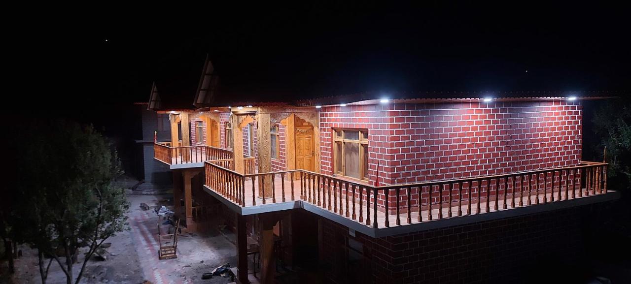 Hotel Royal Hillcrest Harsil Exterior photo